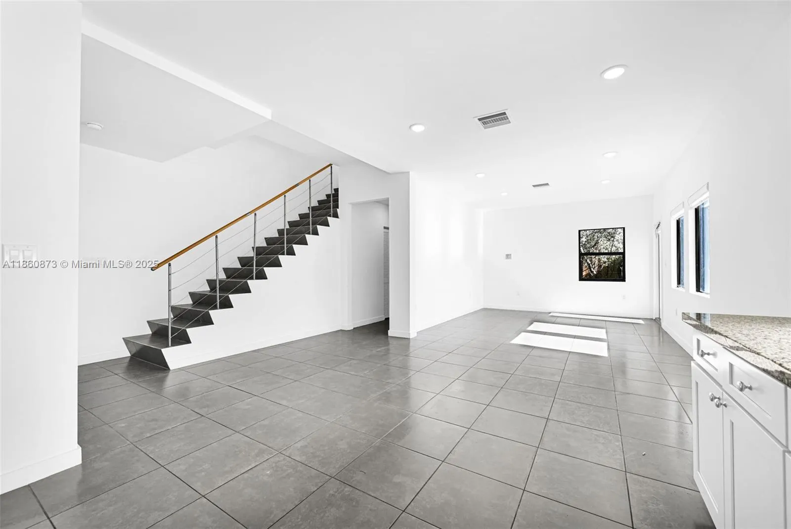 18750 SW 117th Ave