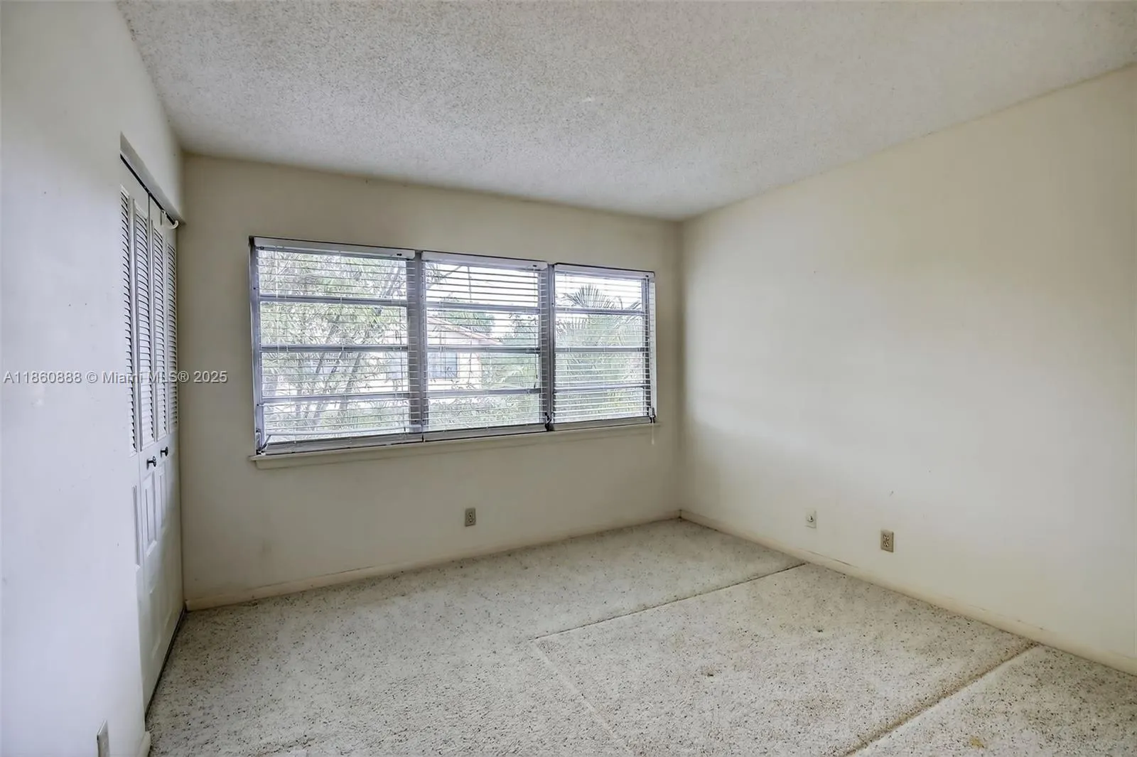 9331 NW 35th Mnr