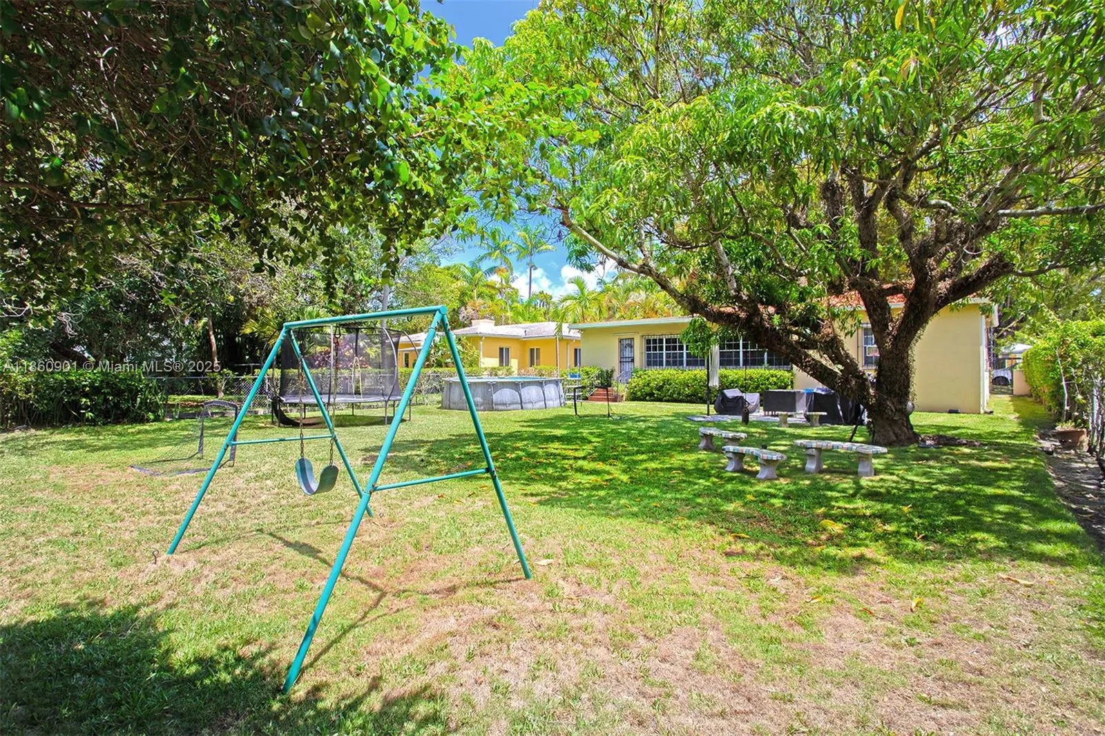600 SW 25th Rd