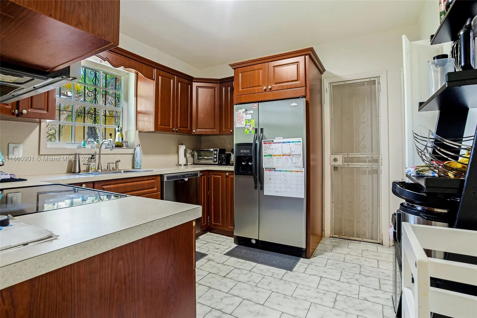 600 SW 25th Rd