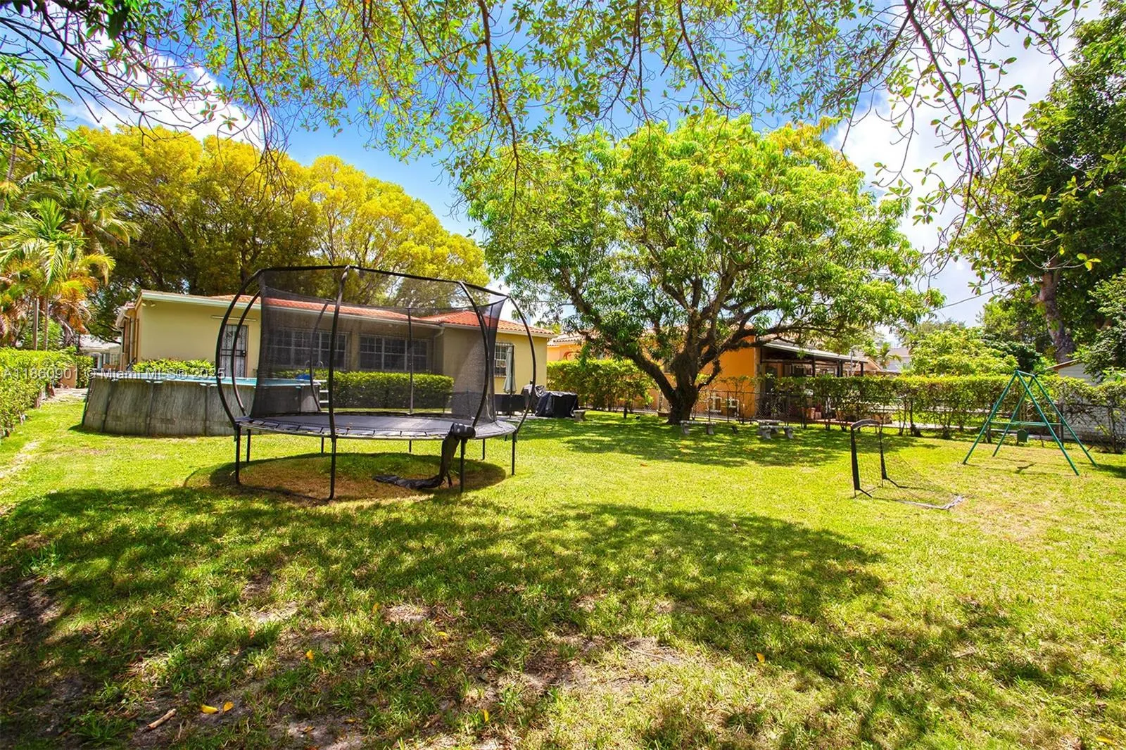 600 SW 25th Rd