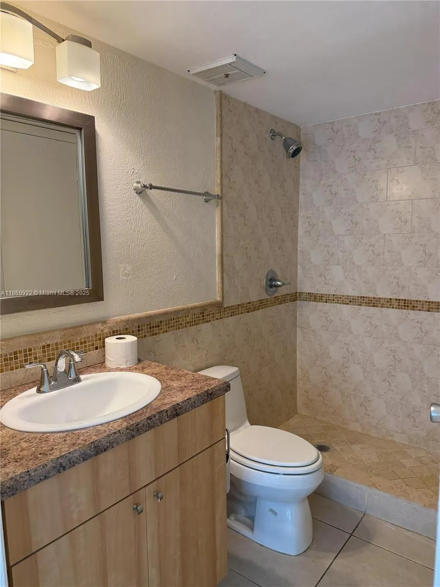 675 NW 85th Ct, #8-112