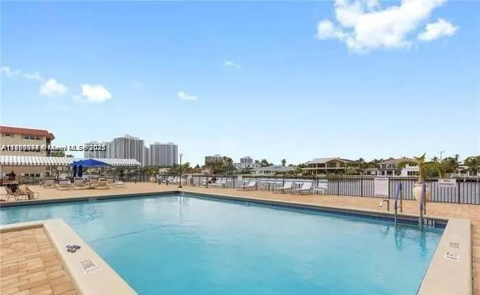 2049 S Ocean Dr, #401