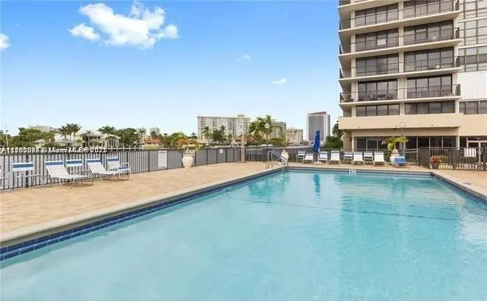2049 S Ocean Dr, #401