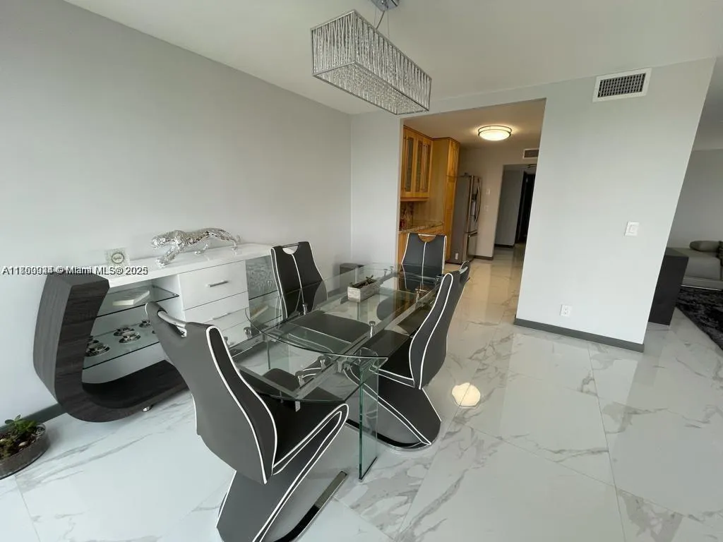 2049 S Ocean Dr, #401