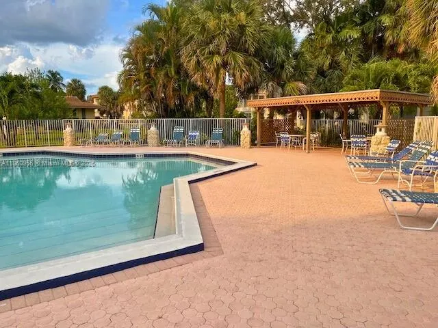 5011 W Oakland Park Blvd, #207