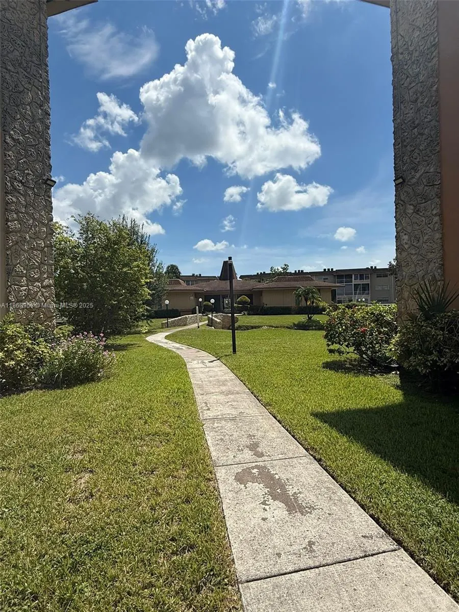 5011 W Oakland Park Blvd, #207