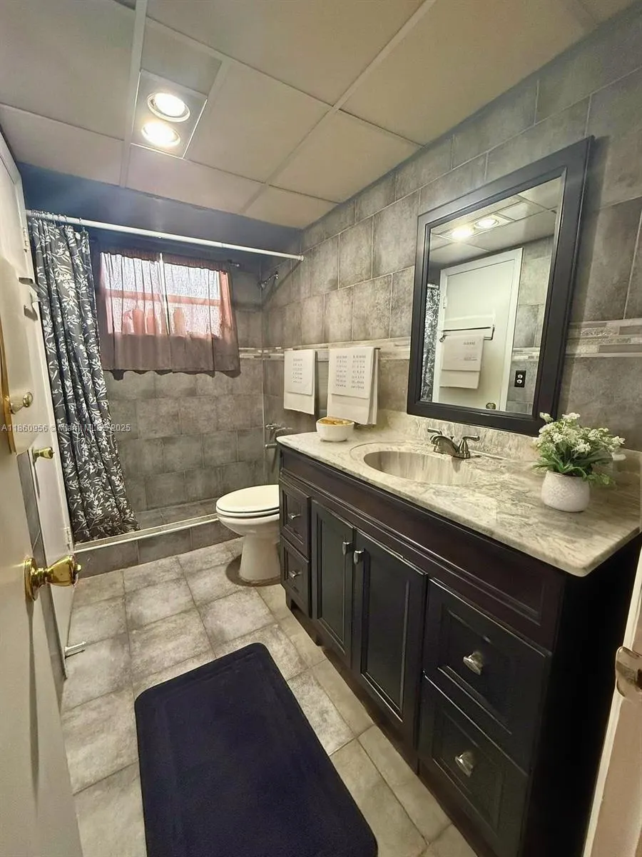 5011 W Oakland Park Blvd, #207