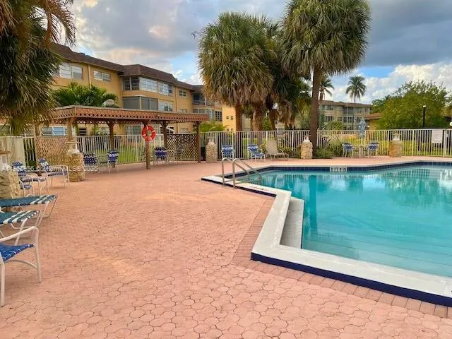 5011 W Oakland Park Blvd, #207