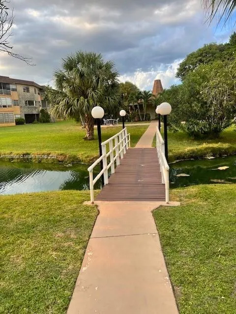 5011 W Oakland Park Blvd, #207