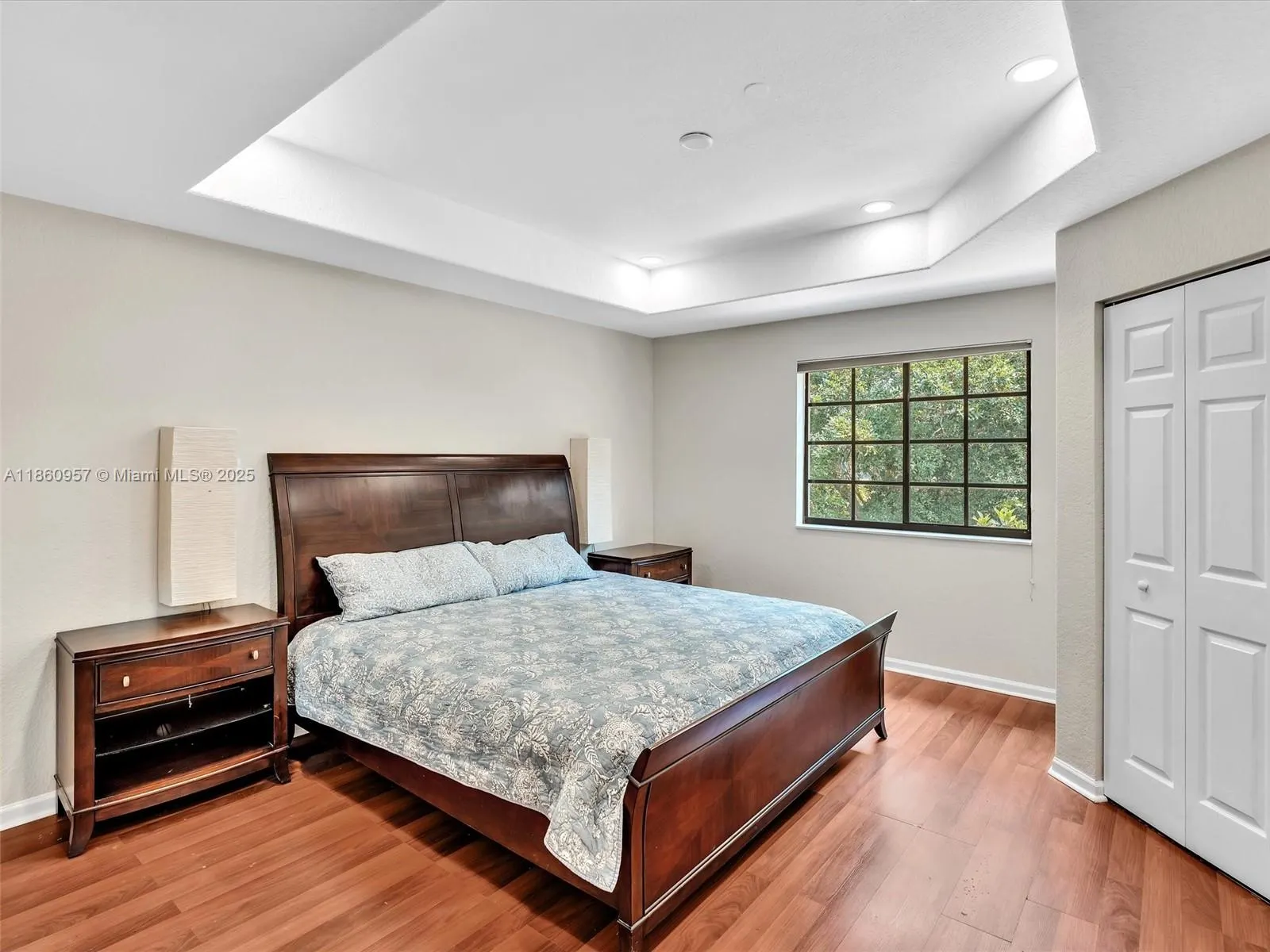 3853 Tree Top Dr