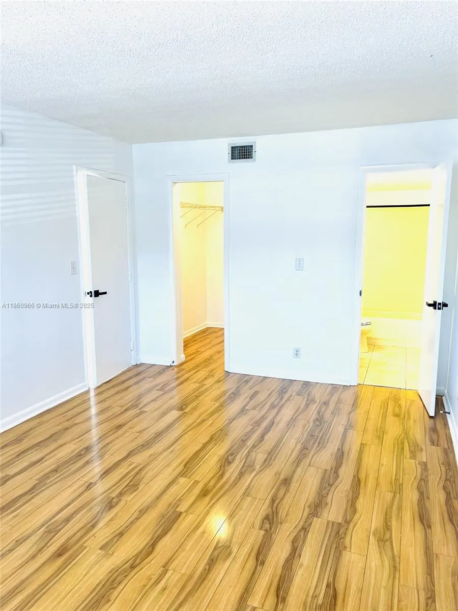2200 E Hallandale Beach Blvd, #207