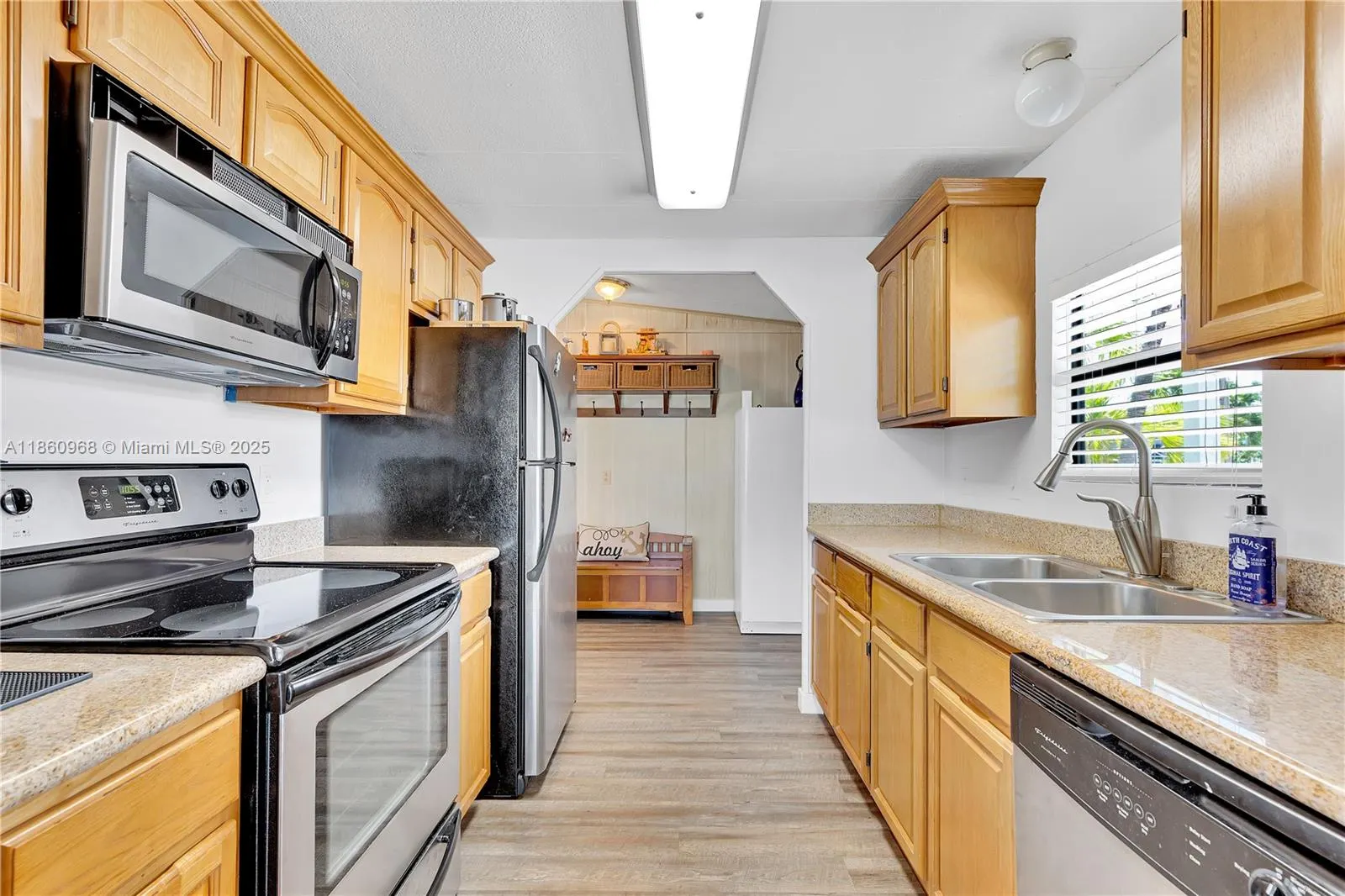 927 Tropical Ln, #0