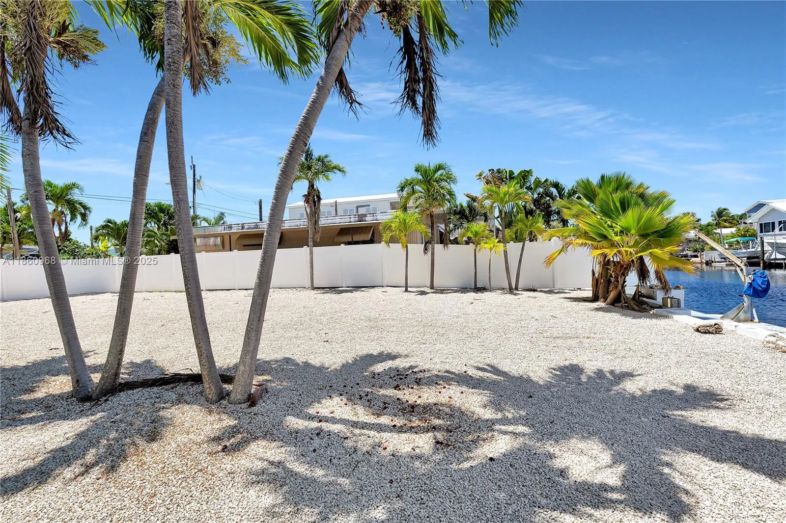 927 Tropical Ln, #0