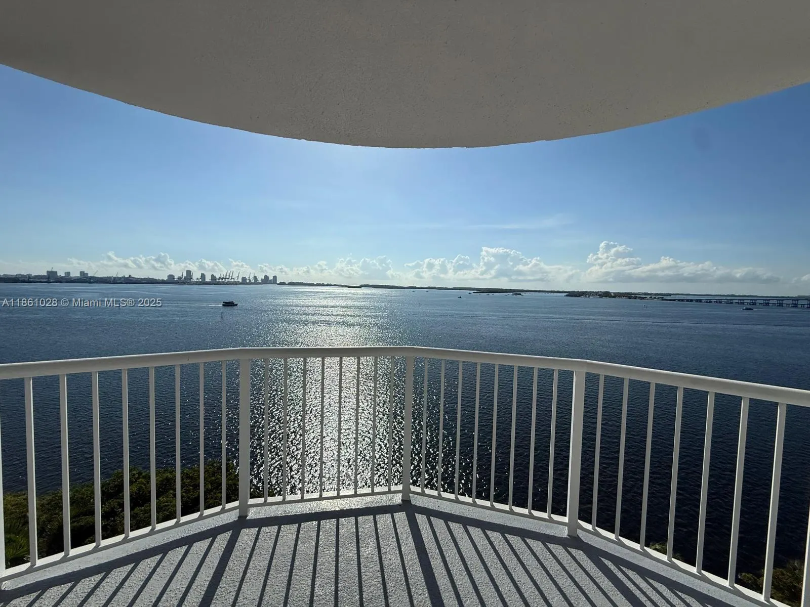 1420 Brickell Bay Dr, #1203A