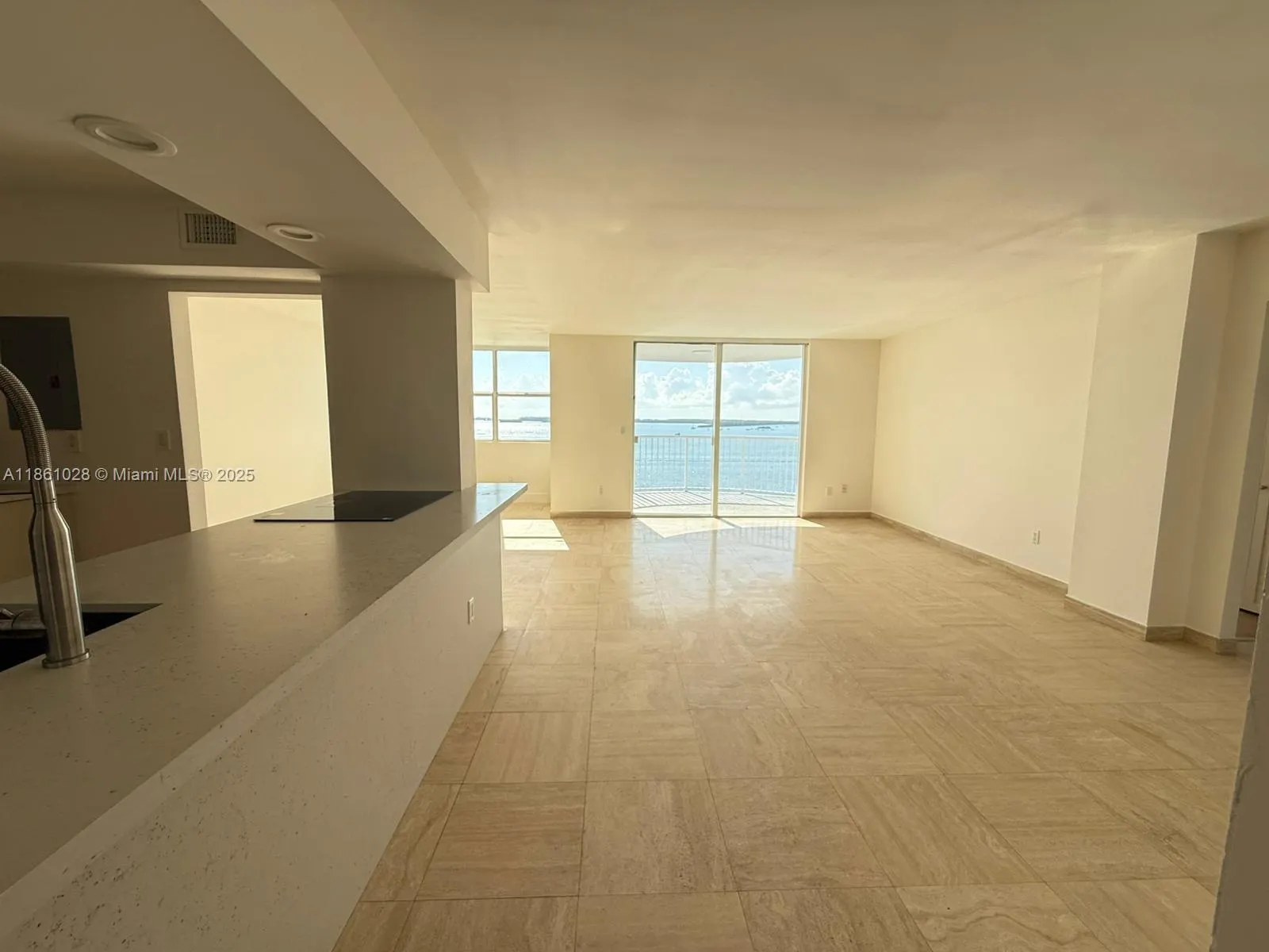 1420 Brickell Bay Dr, #1203A
