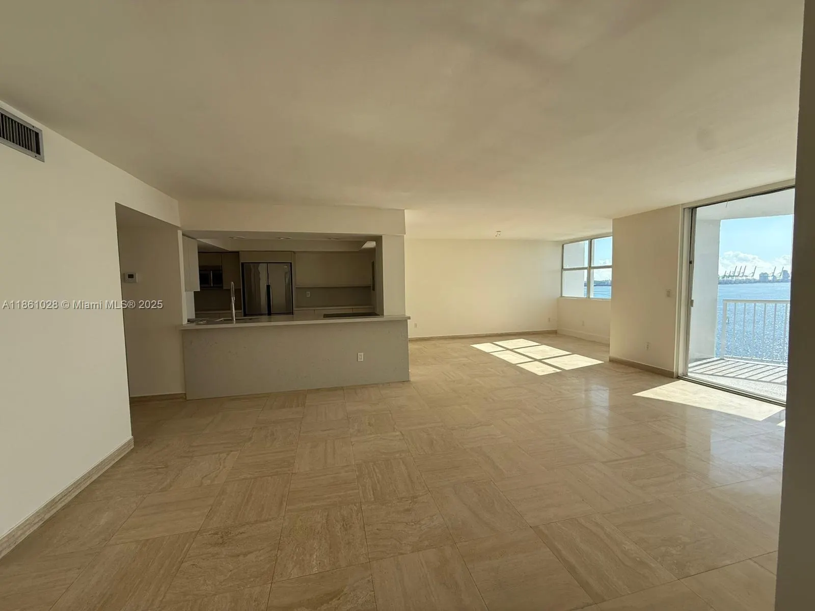 1420 Brickell Bay Dr, #1203A