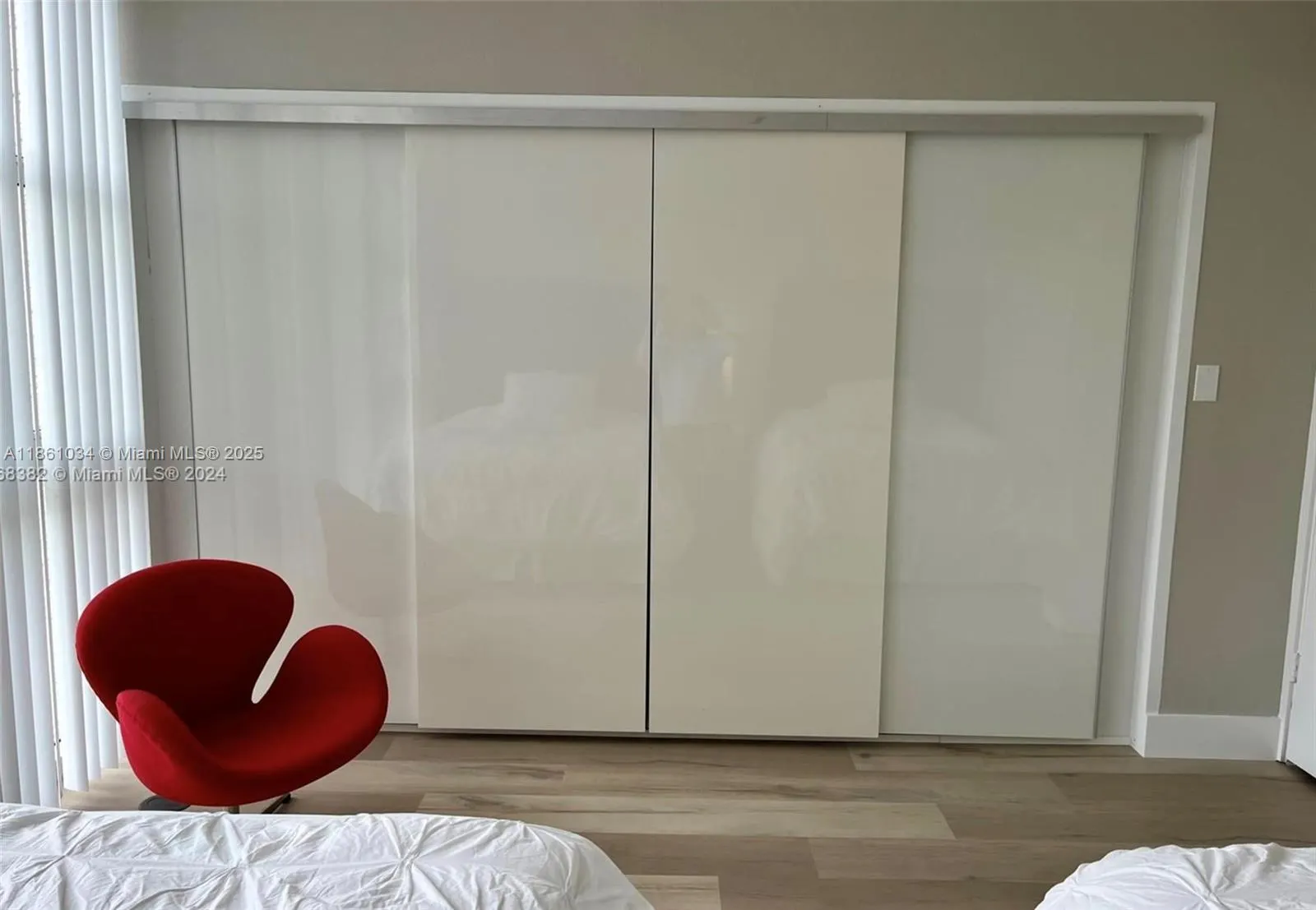 10275 Collins Ave, #331