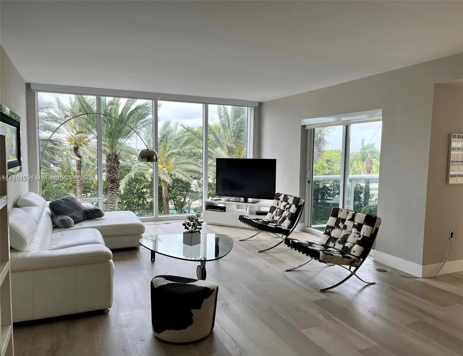 10275 Collins Ave, #331