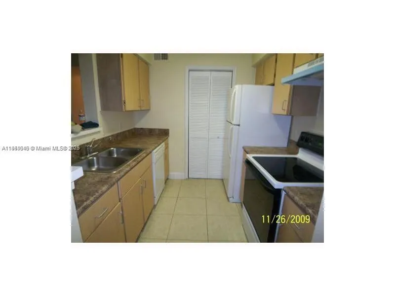 2400 NW 33rd St, #1104