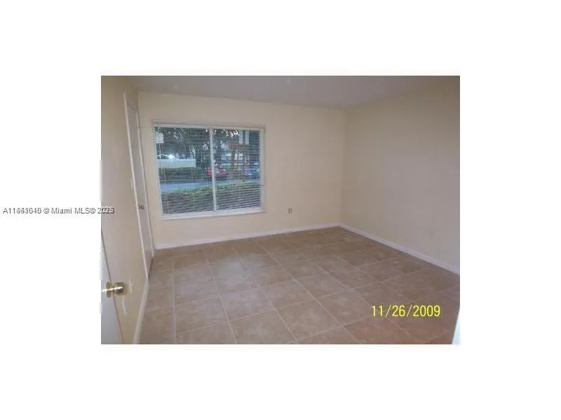 2400 NW 33rd St, #1104