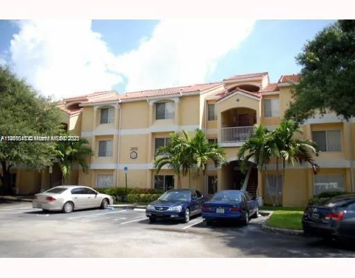 2400 NW 33rd St, #1104