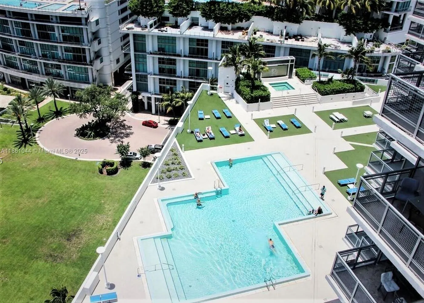 350 S Miami Ave, #2105
