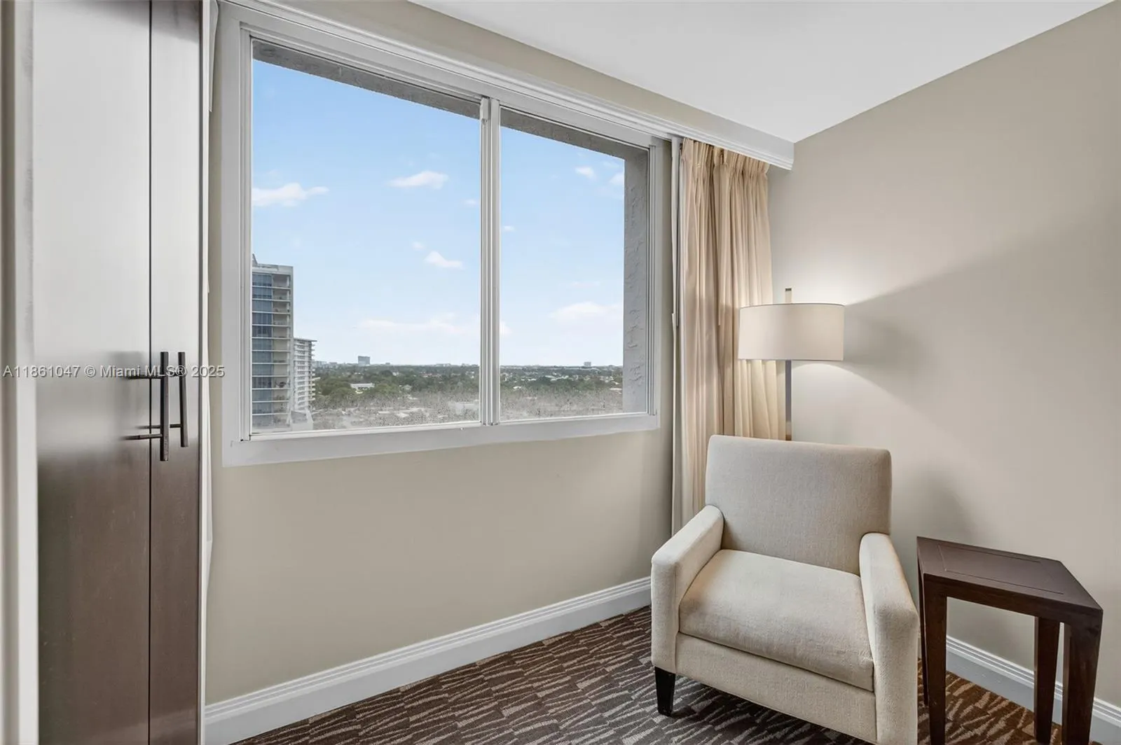 2670 E Sunrise Blvd, #1005