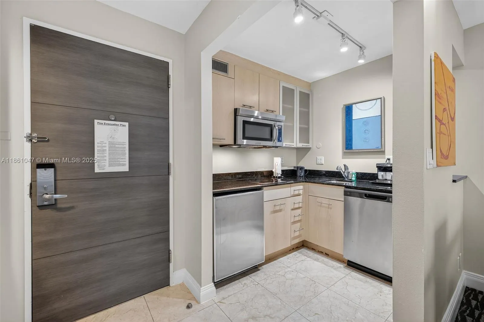 2670 E Sunrise Blvd, #1005