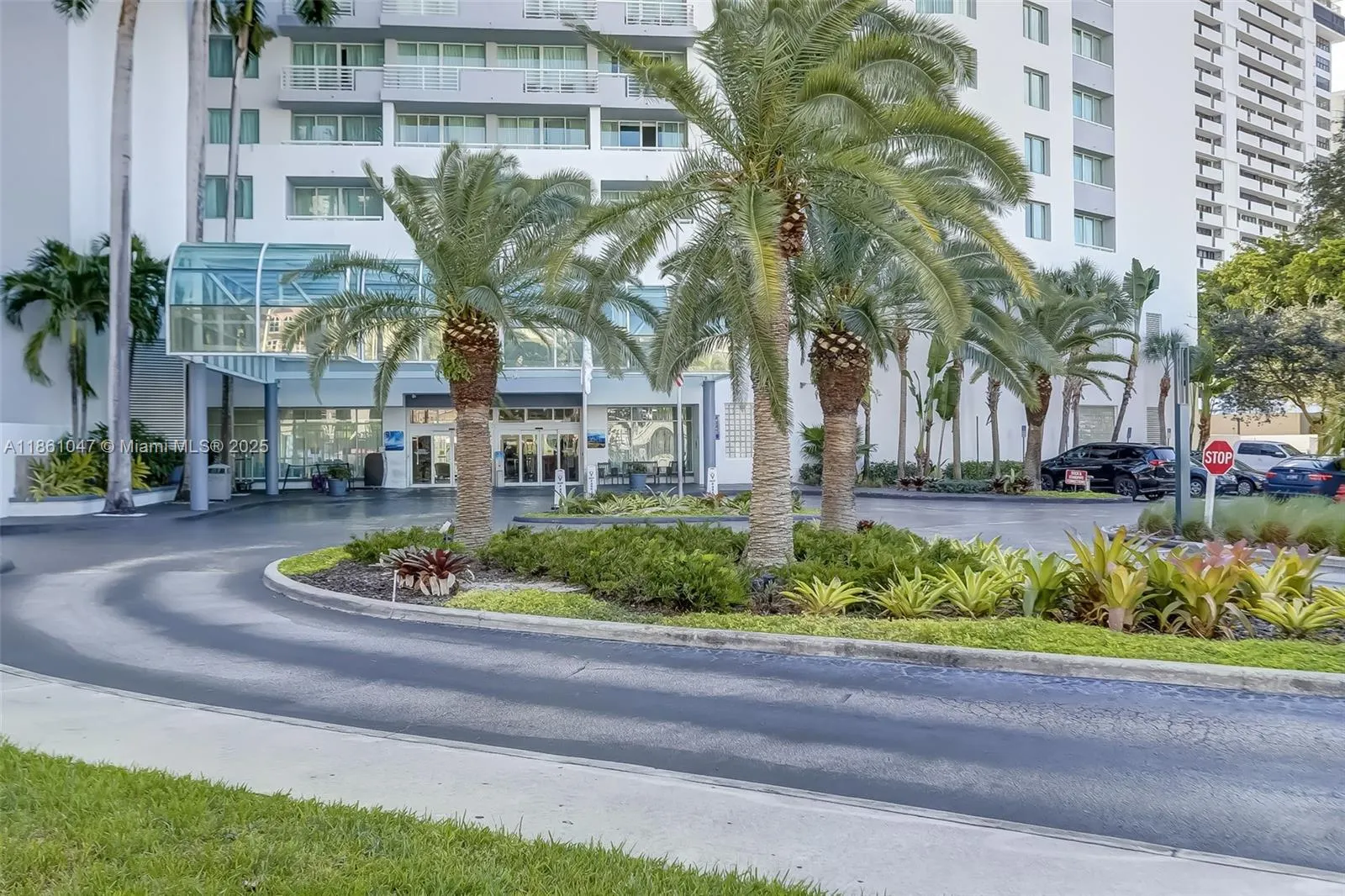 2670 E Sunrise Blvd, #1005