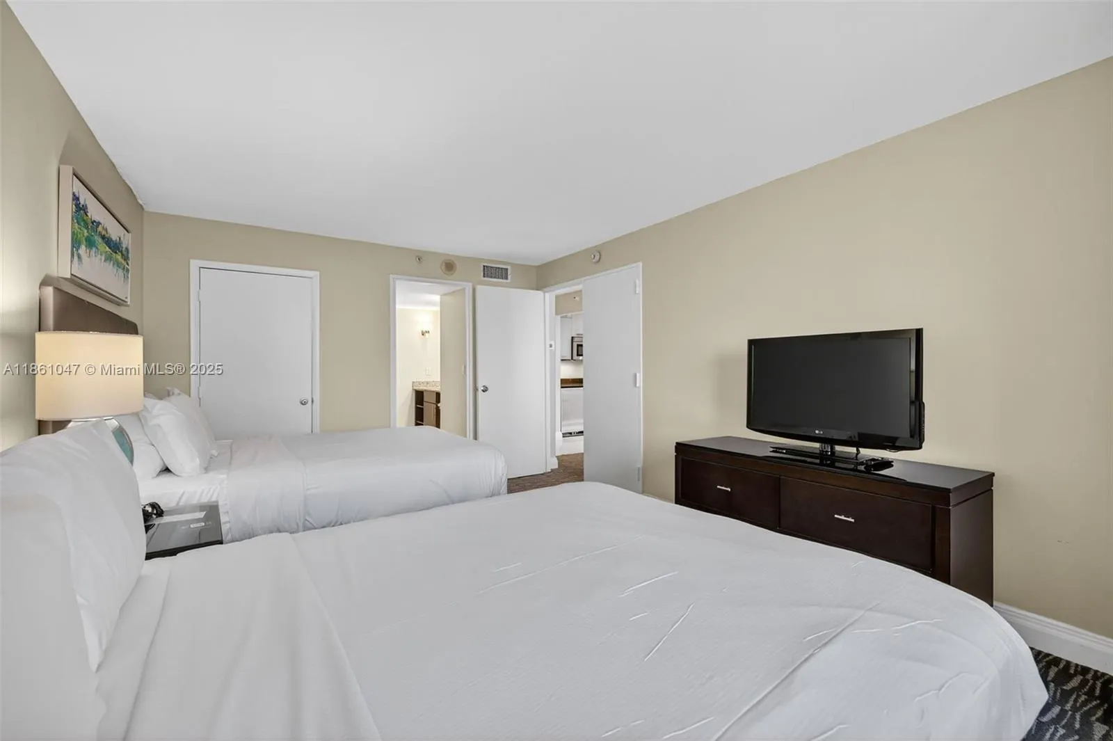2670 E Sunrise Blvd, #1005