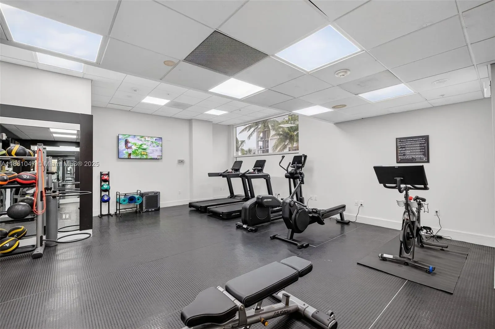2670 E Sunrise Blvd, #1005