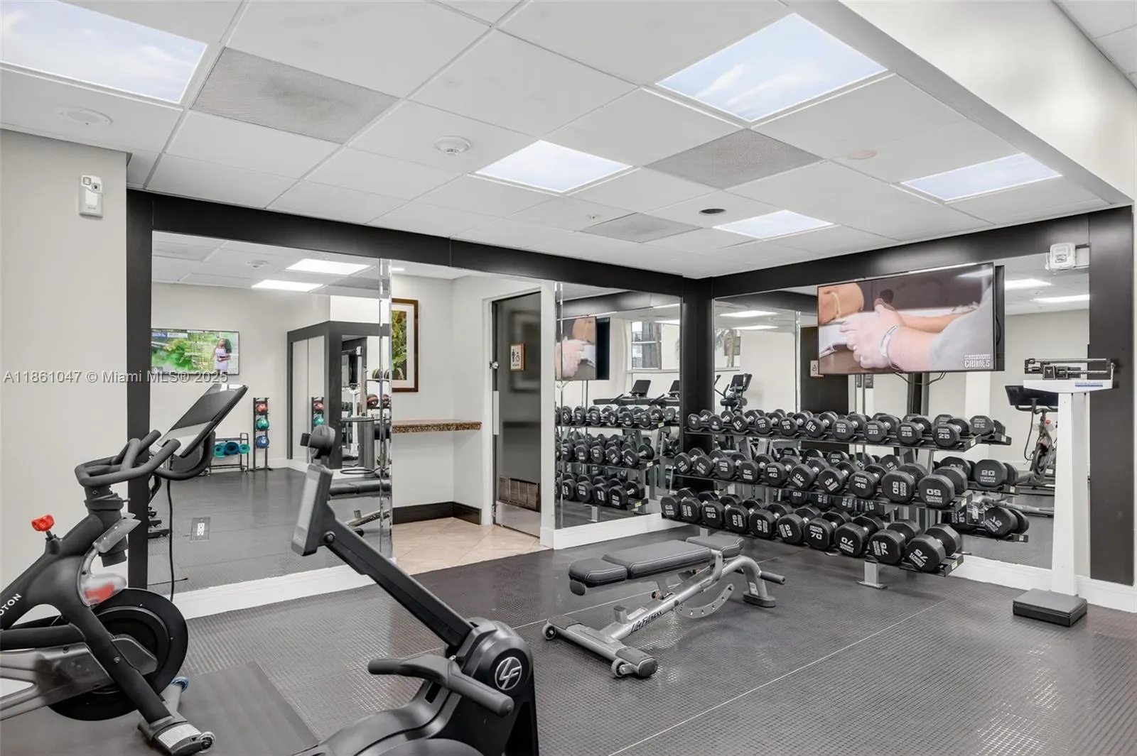 2670 E Sunrise Blvd, #1005