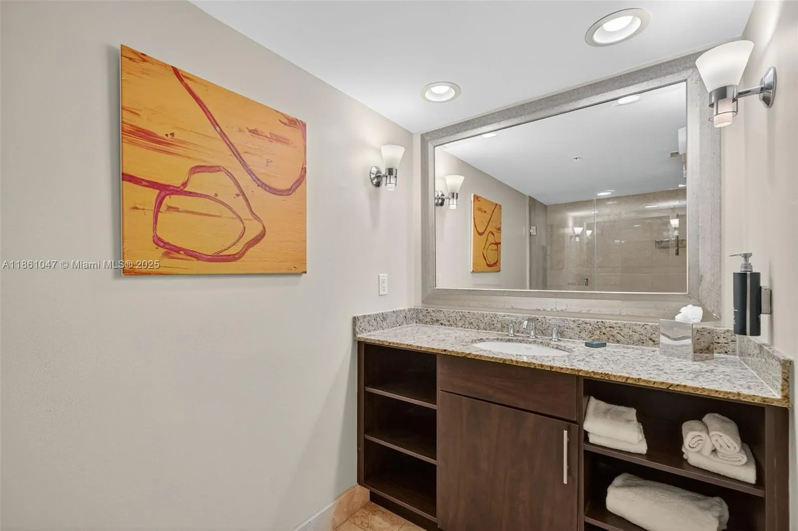 2670 E Sunrise Blvd, #1005