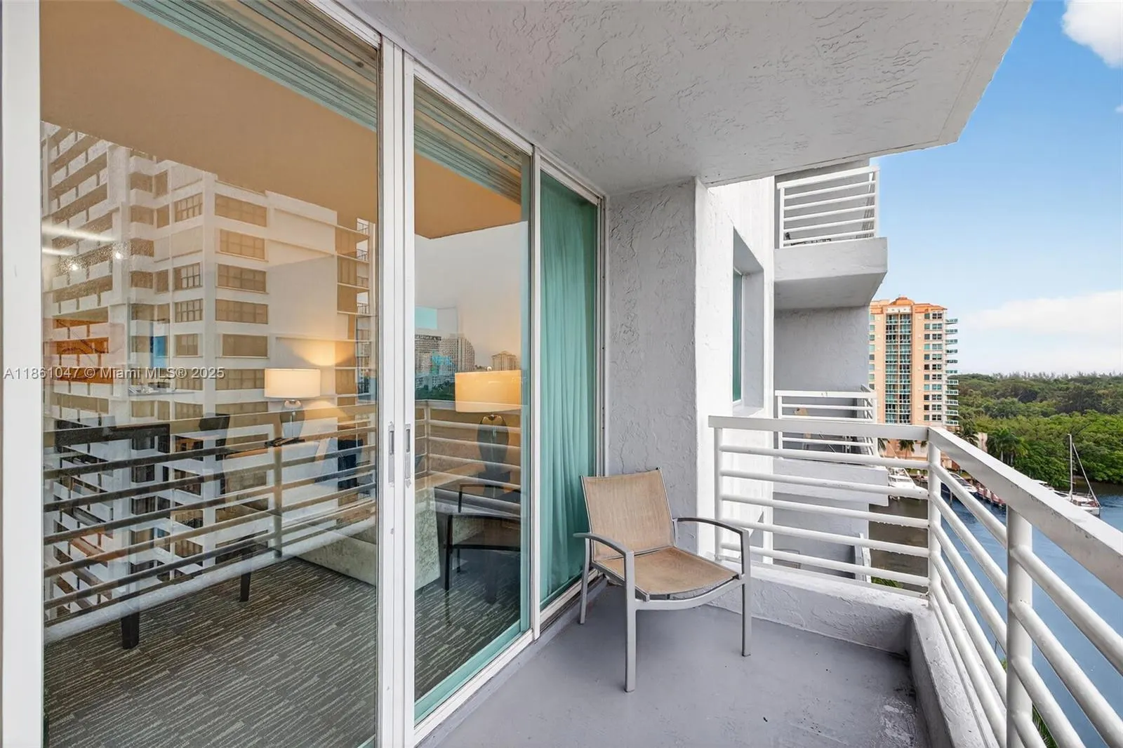 2670 E Sunrise Blvd, #1005