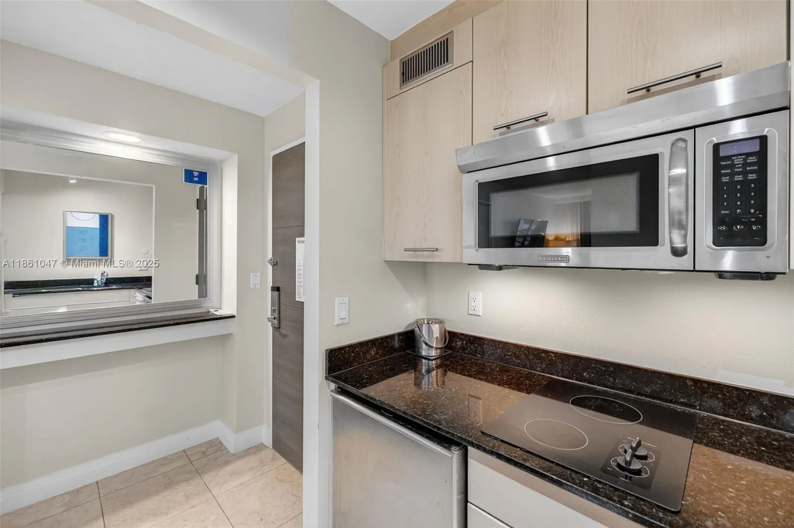 2670 E Sunrise Blvd, #1005