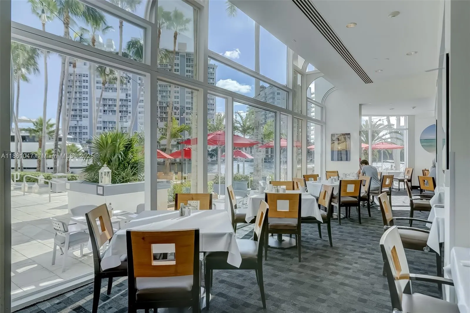2670 E Sunrise Blvd, #1005