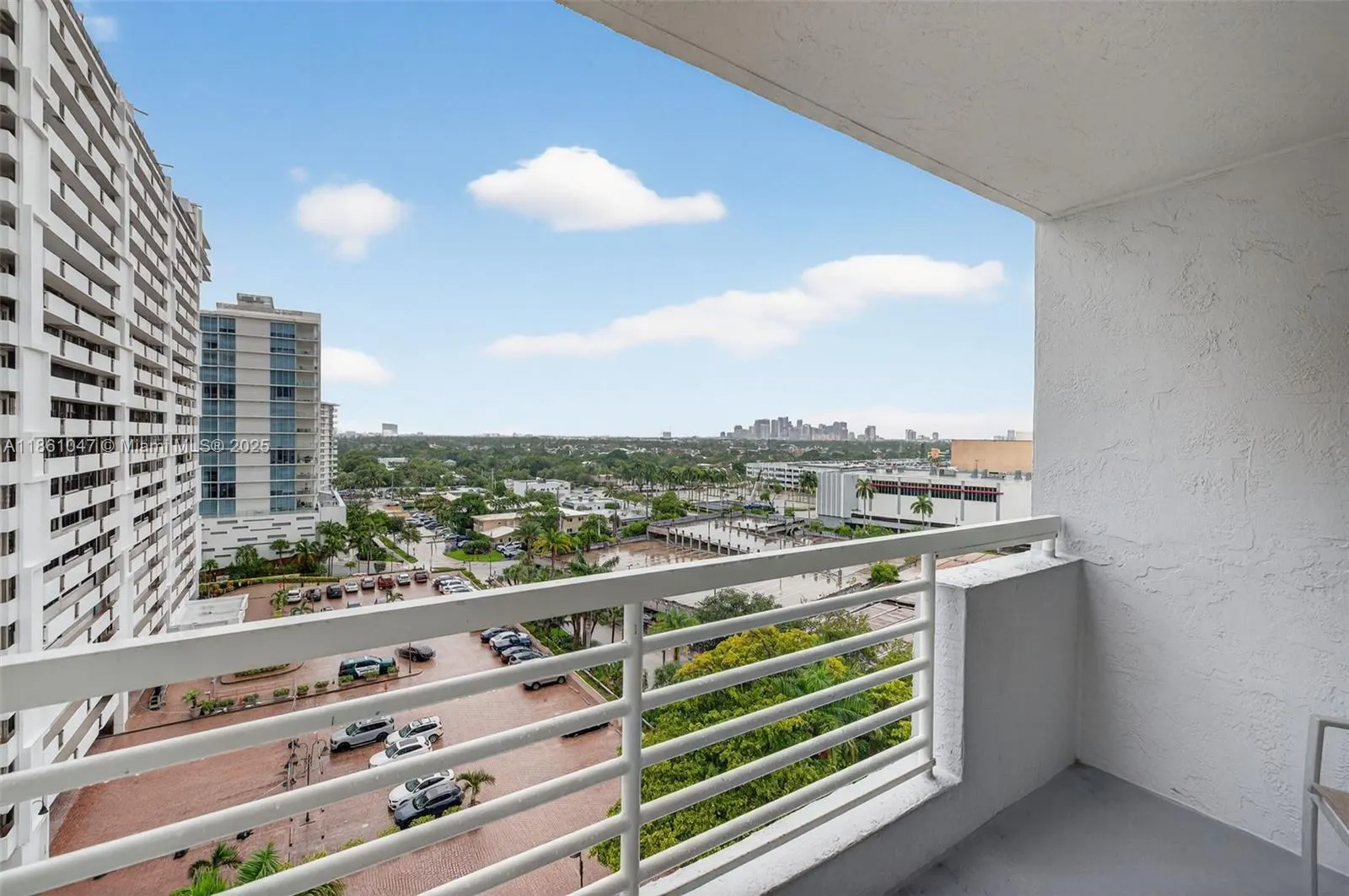 2670 E Sunrise Blvd, #1005