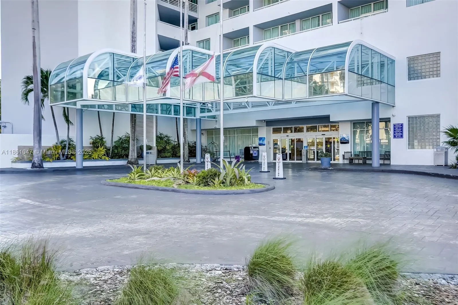 2670 E Sunrise Blvd, #1005