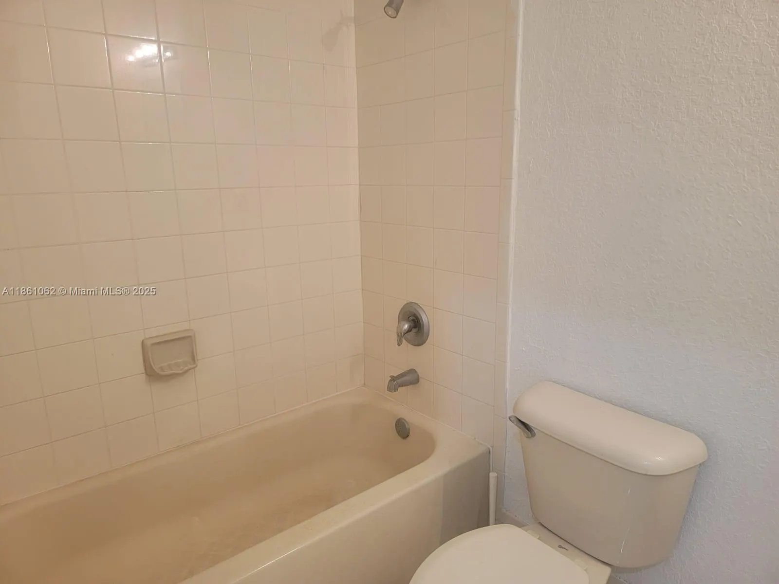2460 SE 16th Ter, #204