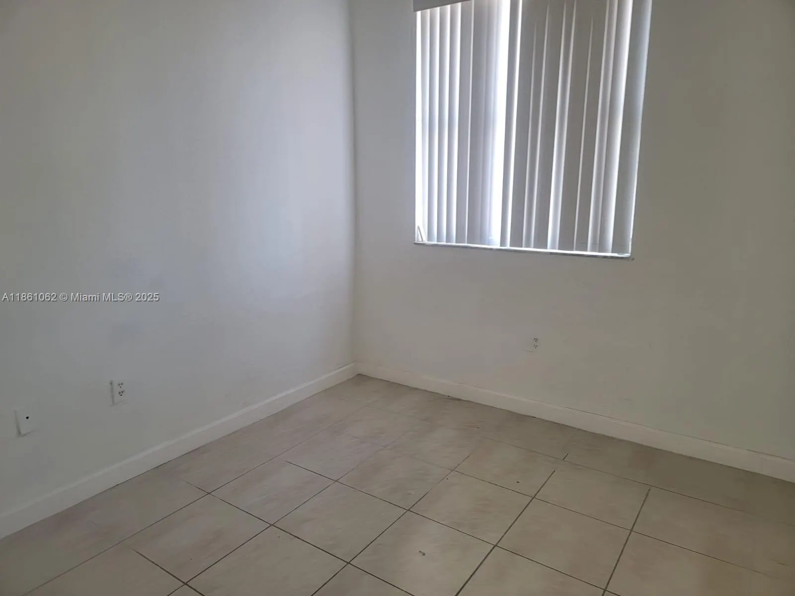 2460 SE 16th Ter, #204