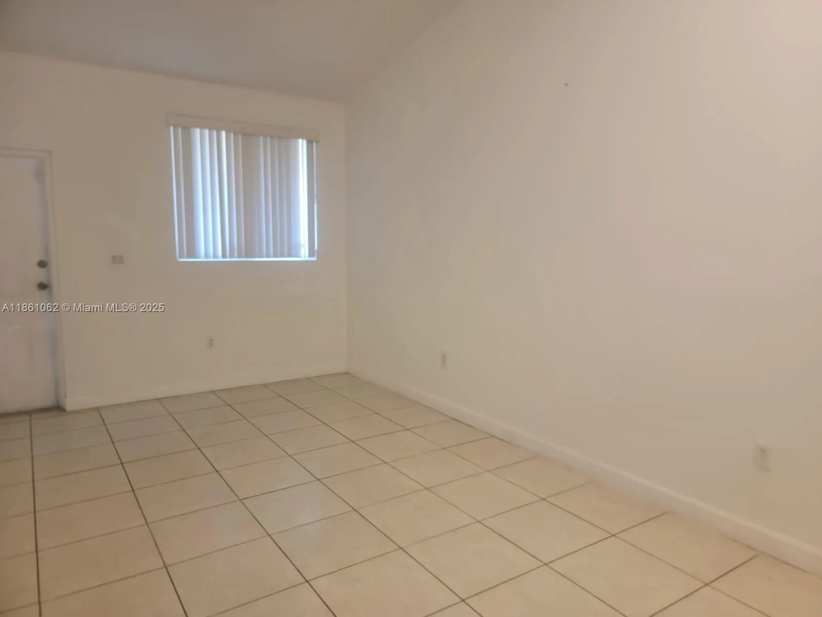 2460 SE 16th Ter, #204