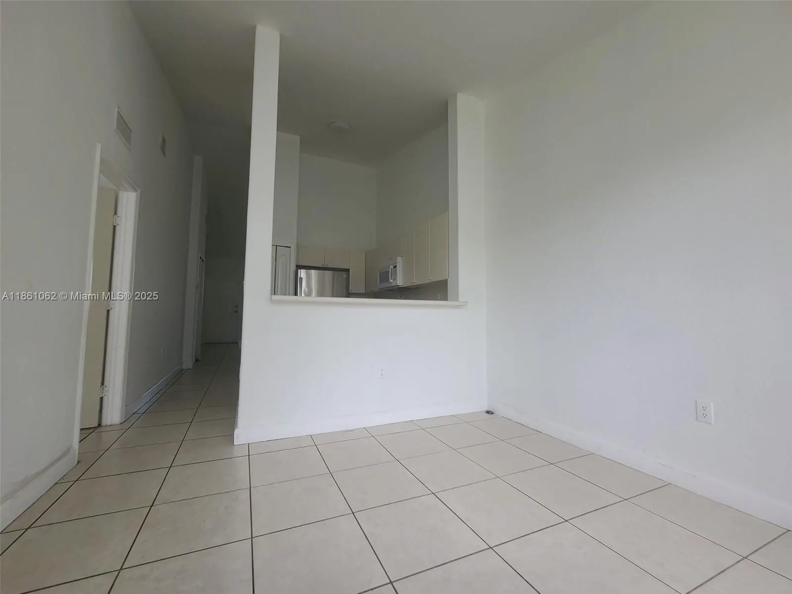 2460 SE 16th Ter, #204