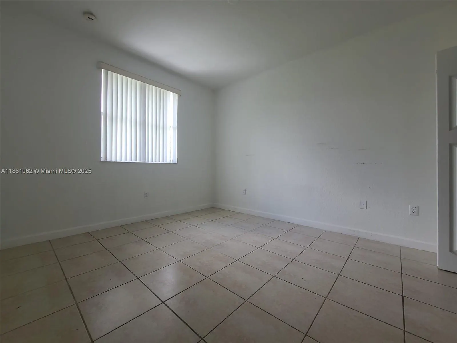 2460 SE 16th Ter, #204