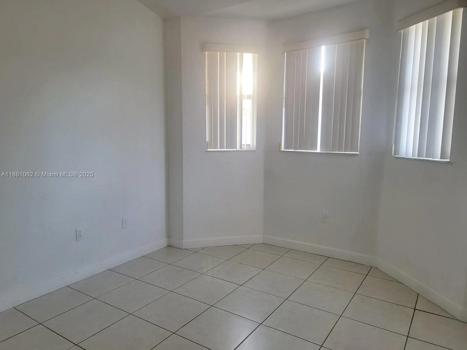 2460 SE 16th Ter, #204