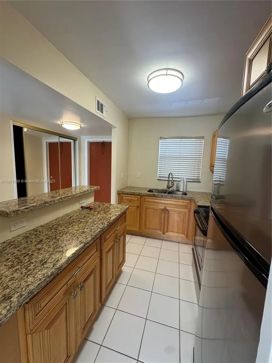 8595 Sunrise Lakes Blvd, #312