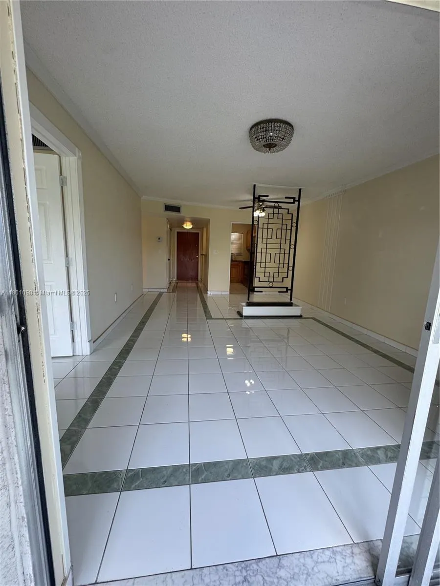 8595 Sunrise Lakes Blvd, #312