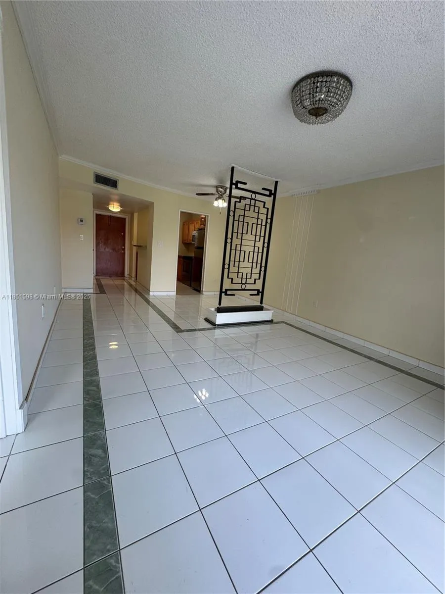 8595 Sunrise Lakes Blvd, #312
