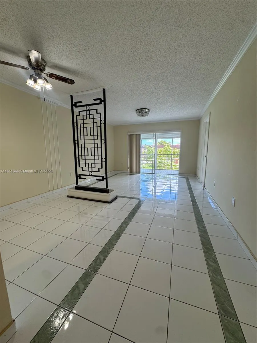 8595 Sunrise Lakes Blvd, #312