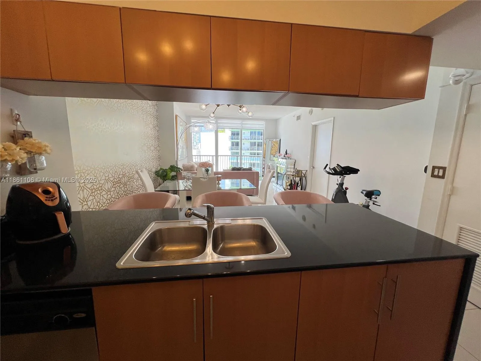 1750 N Bayshore, #1411